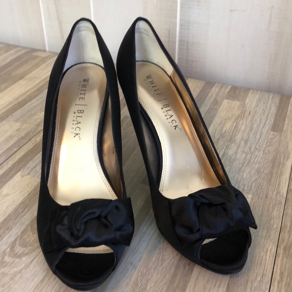 Worn 1x White House black market Rachel 9.5 heels